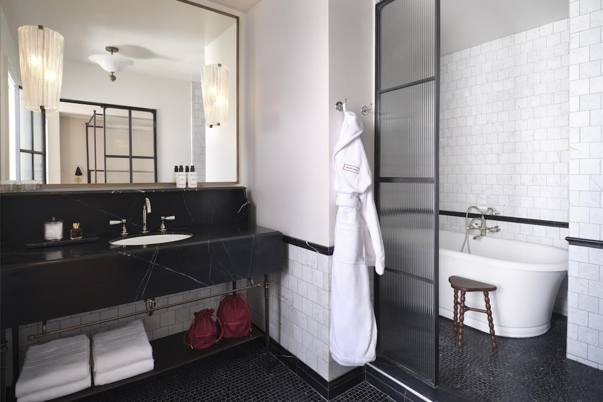 Luxury Suite, 1 Bedroom | Bathroom | Designer toiletries, hair dryer, bathrobes, slippers