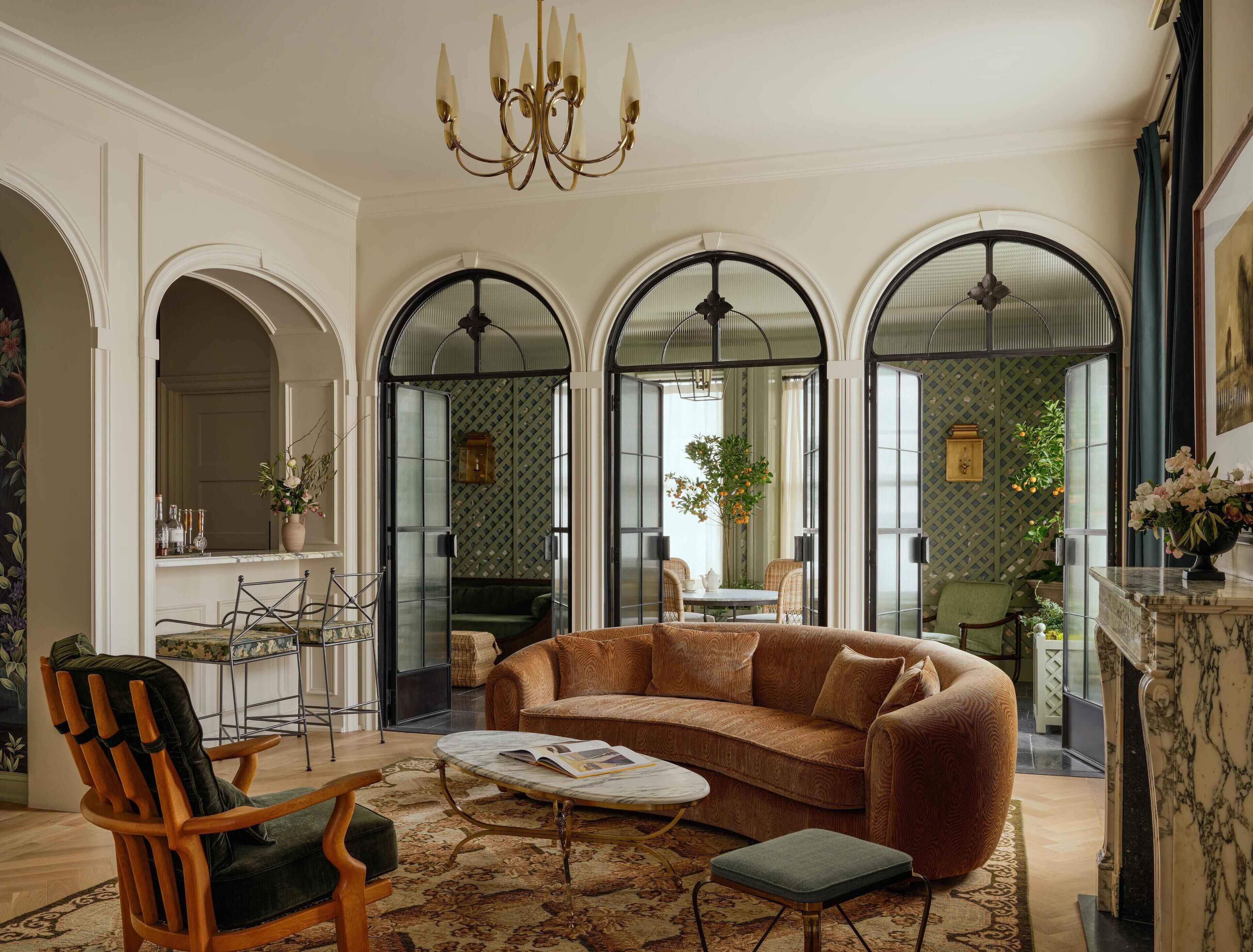 Suite (Arts Suite) | Premium bedding, pillow-top beds, minibar, in-room safe