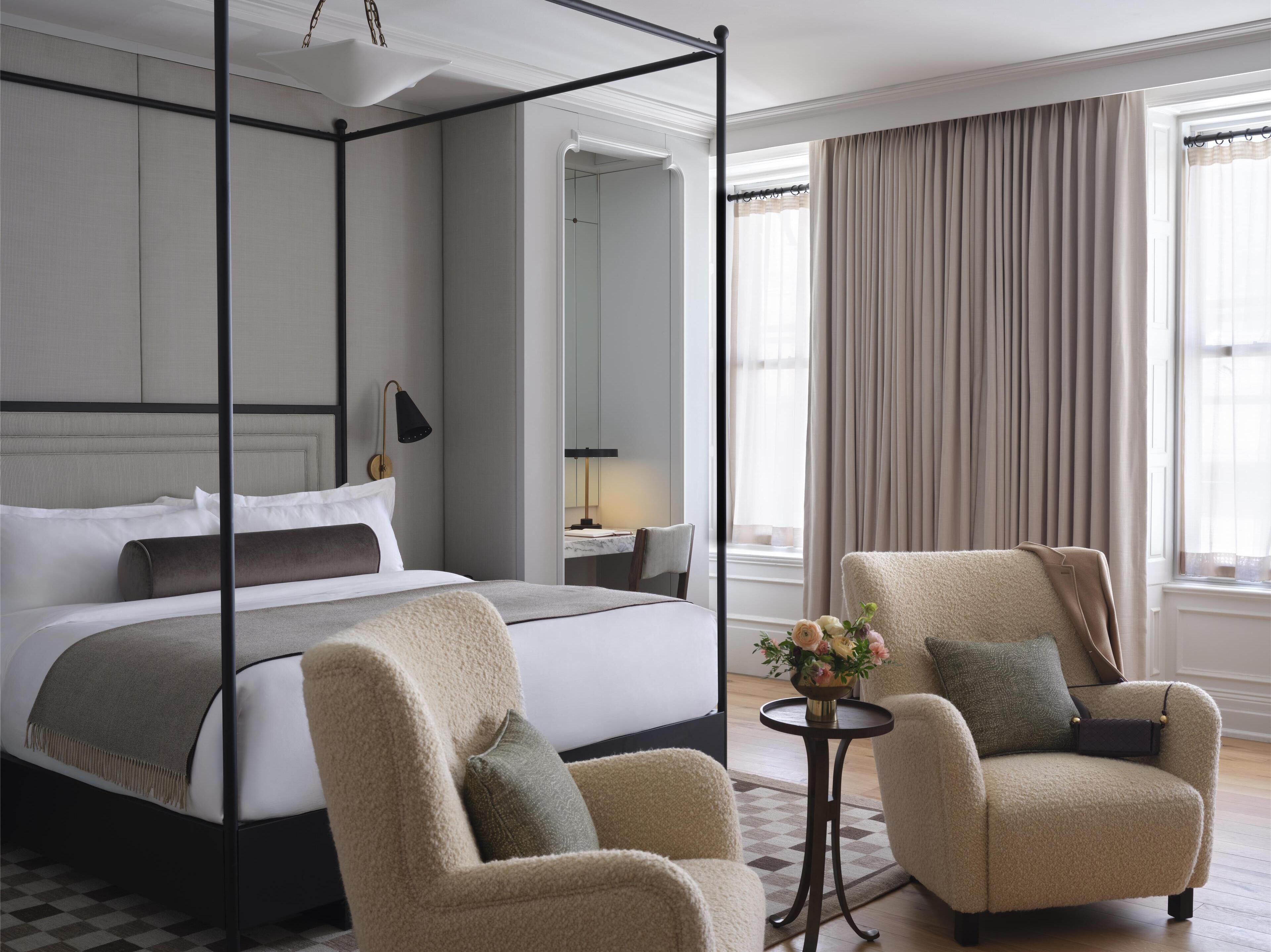 Luxury Suite, 1 Bedroom, City View, Corner | Premium bedding, pillowtop beds, minibar, in-room safe