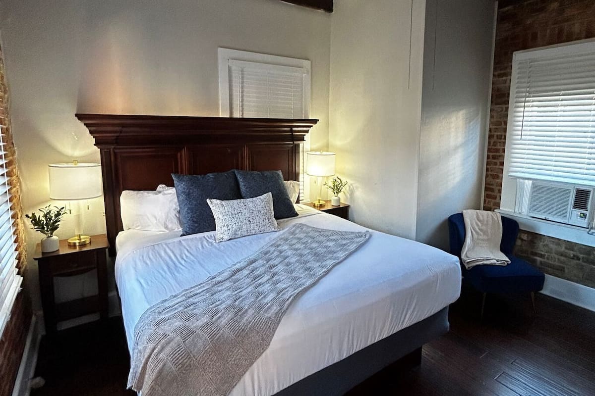 Premier Room, 1 King Bed, Non Smoking