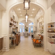 Hotel St. Pierre®, a French Quarter Inns® Hotel