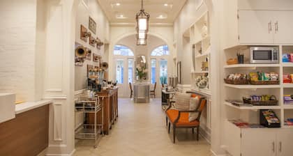 Hotel St. Pierre®, a French Quarter Inns® Hotel
