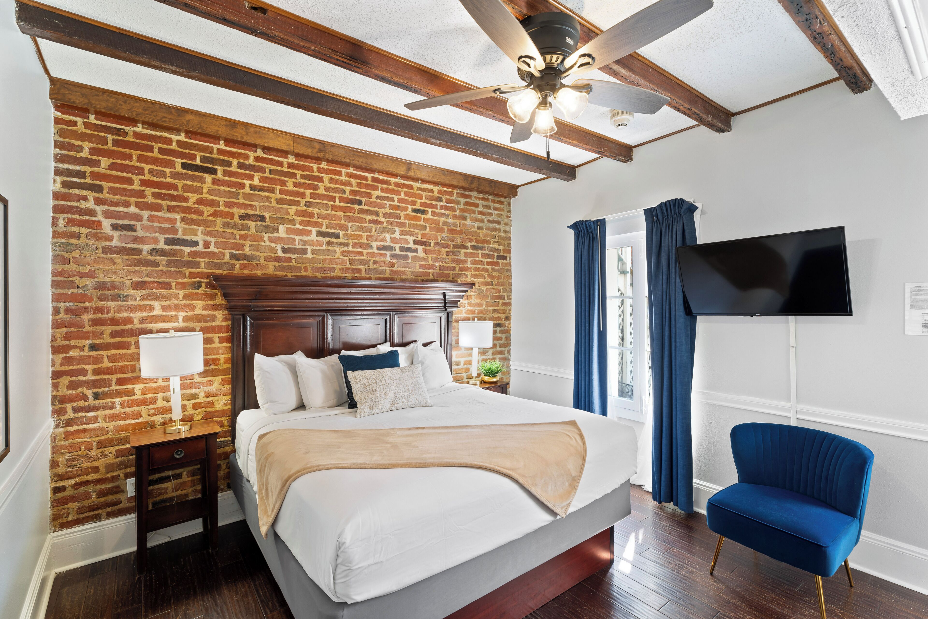 Premier Room, 1 King Bed, Non Smoking | In-room safe, iron/ironing board, free WiFi, bed sheets