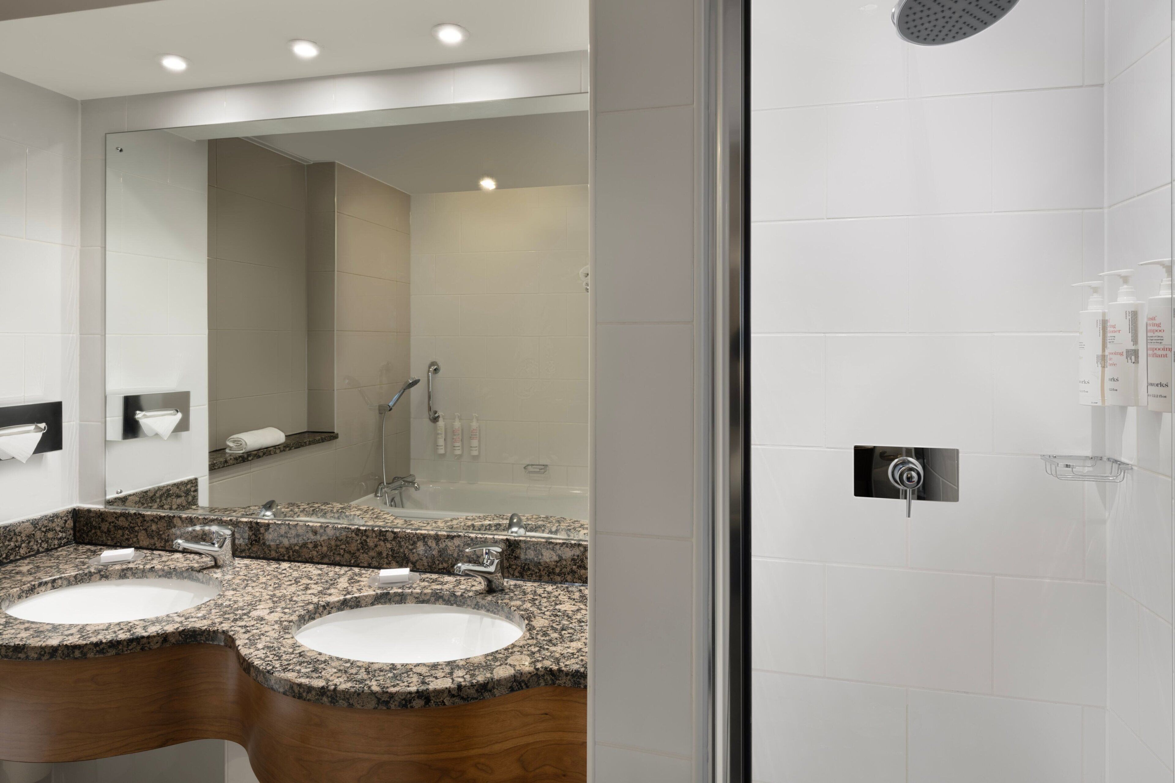 suite, 1 bedroom, non smoking | bathroom | deep-soaking bathtub, free toiletries, hair dryer, towels