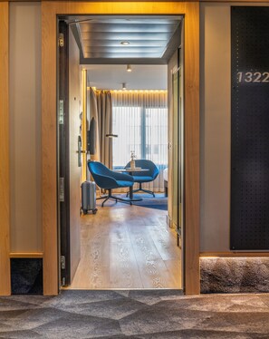 Habitación clásica, 2 camas individuales | Ropa de cama de alta calidad y minibar 