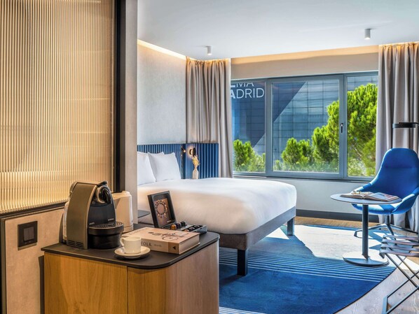 Premium bedding, minibar, in-room safe, desk