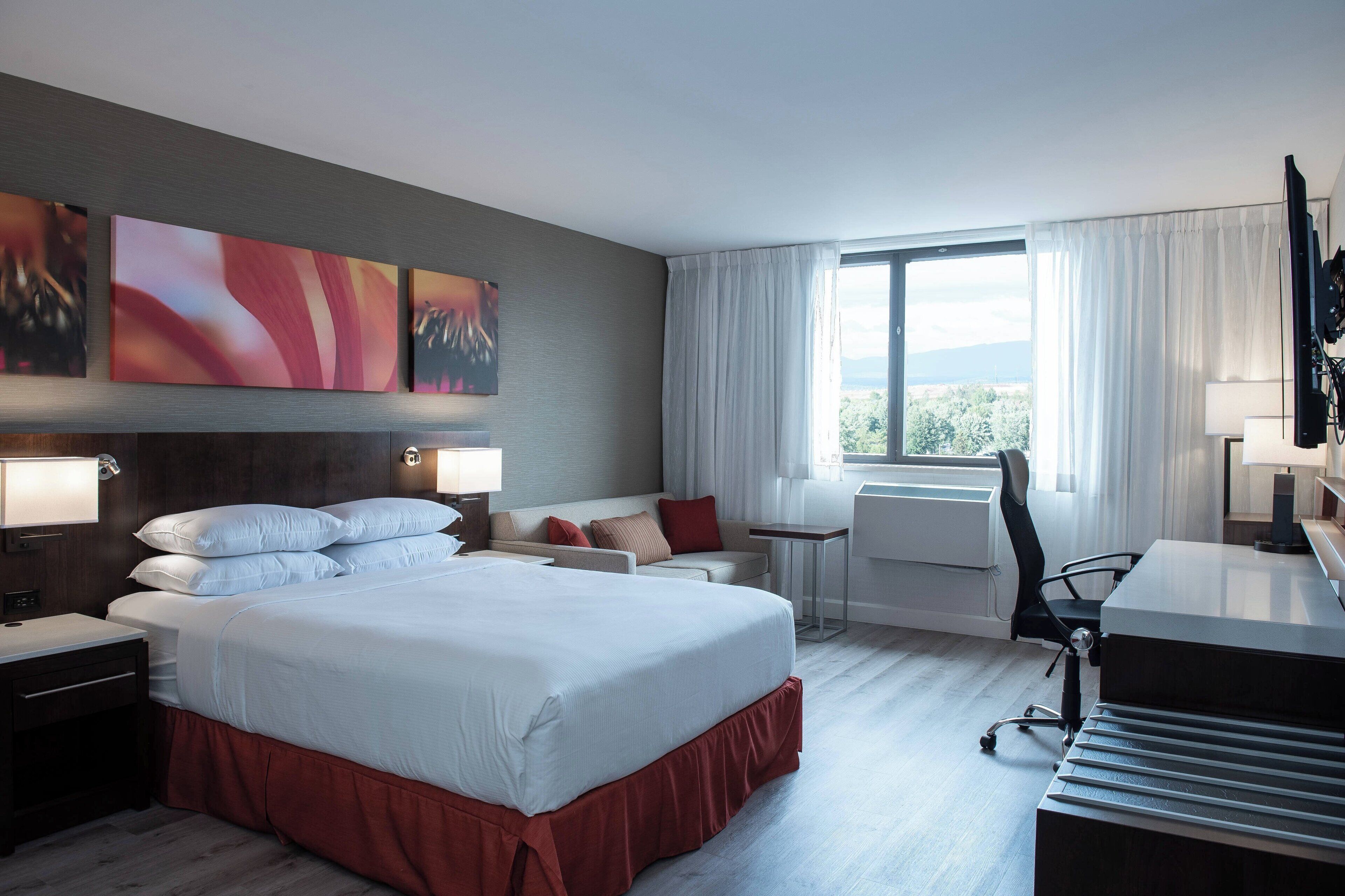 Allergikerbettwaren, Schreibtisch, laptopgeeigneter Arbeitsplatz