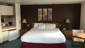 Suite Deluxe, 1 cama King size, hidromasaje | Cortinas blackout, tabla de planchar con plancha y wifi gratis