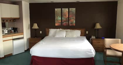 Travelodge by Wyndham Mackinaw City