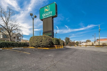 Quality Inn & Suites Conference Center Statesboro Historic Distr