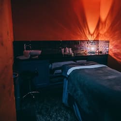 Couples treatment room(s), sauna, hot tub, steam room, body treatments