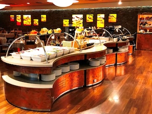 Frukost serveras
