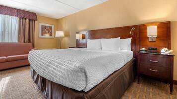 Habitación estándar, 1 cama King size, para no fumadores | Ropa de cama de alta calidad y escritorio
