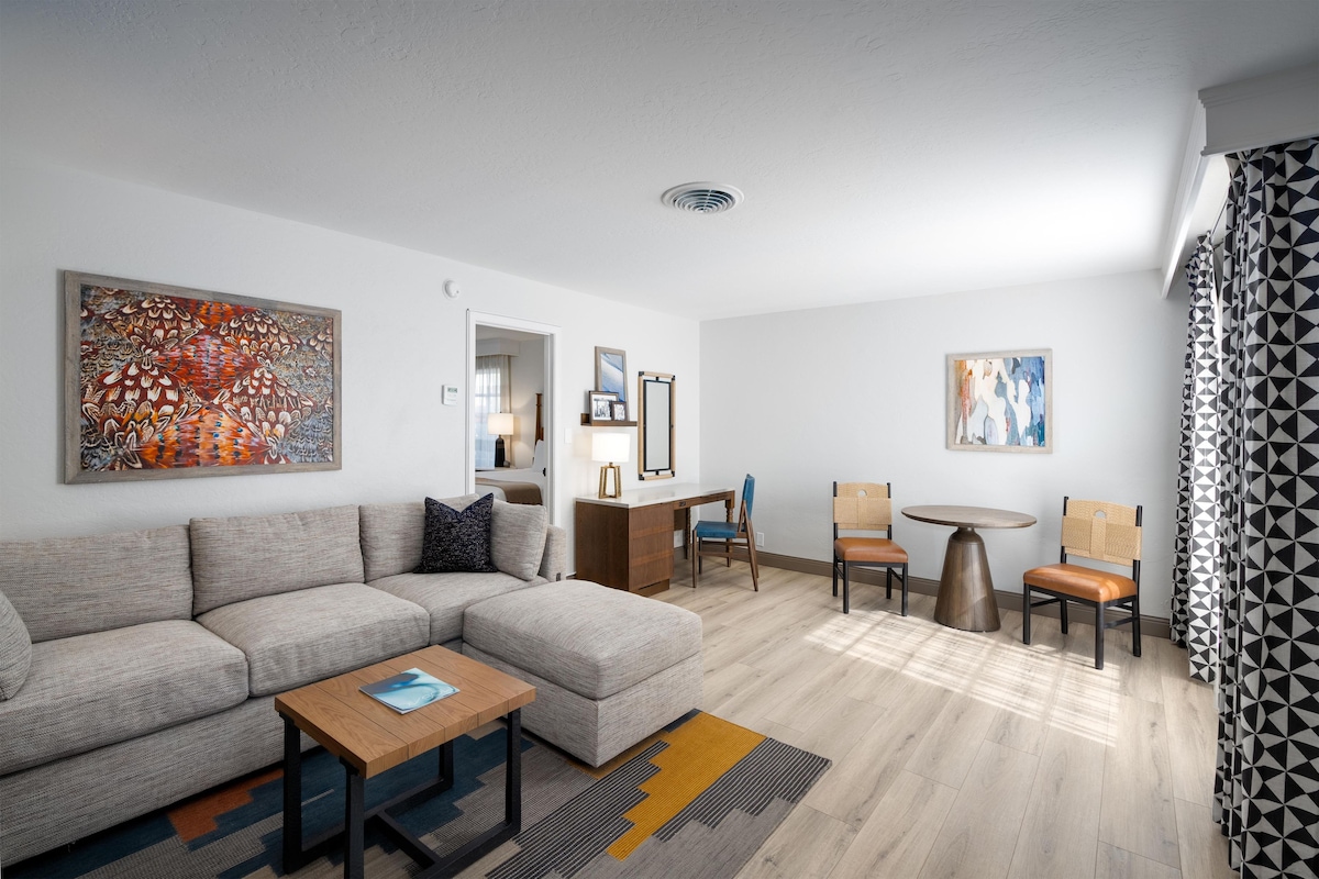 Suite, 1 Bedroom (2 Queens & 1 Sofa Bed) | Premium bedding, desk, laptop workspace, blackout drapes