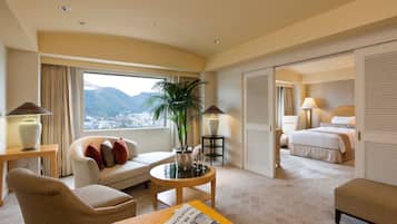 Phòng Suite Royal, không hút thuốc | 1 phòng ngủ, bộ đồ giường cao cấp, két bảo mật tại phòng, bàn