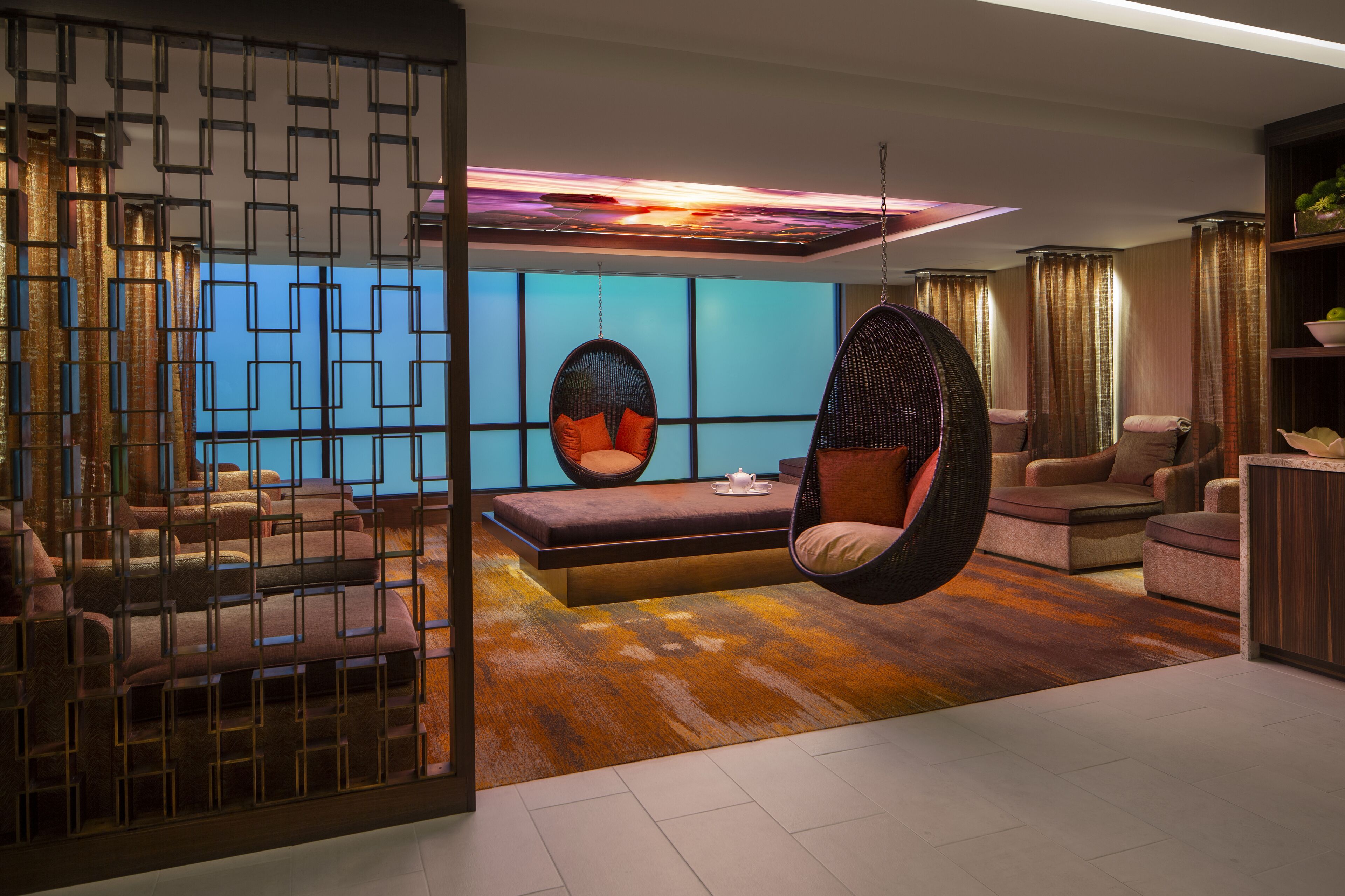 Salas de tratamientos para parejas, sauna, bañera de hidromasaje 