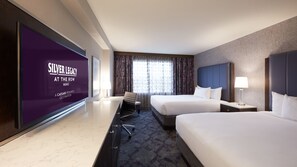 Hochwertige Bettwaren, Pillowtop-Betten, Zimmersafe, Schreibtisch