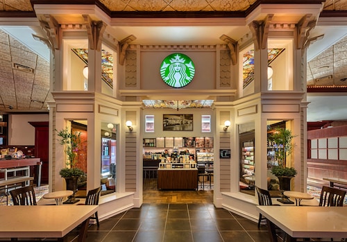 Silver Legacy Reno- A Caesars Rewards Destination