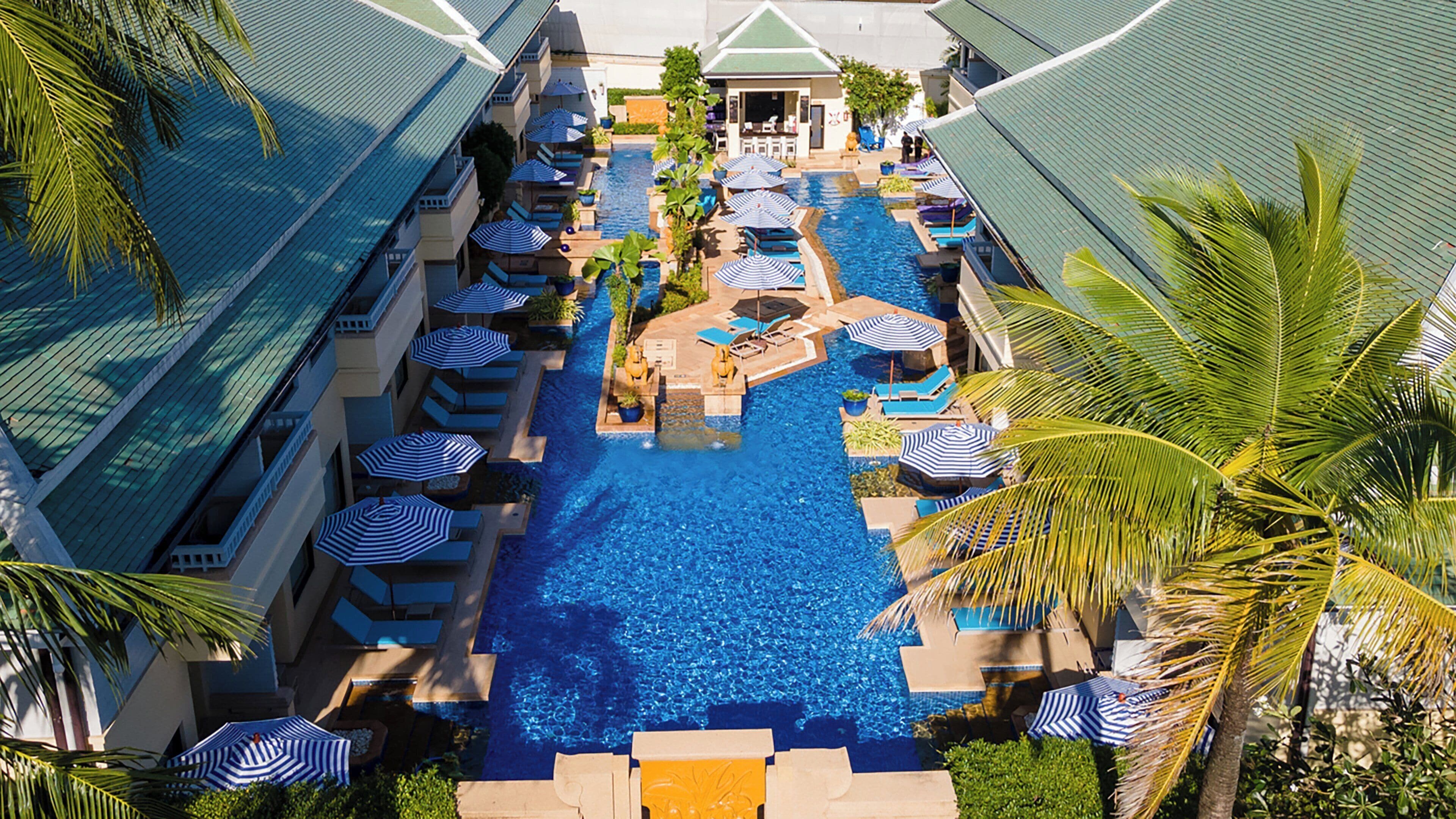 6 outdoor pools, open 8:00 AM to 7:00 PM, pool umbrellas, sun loungers