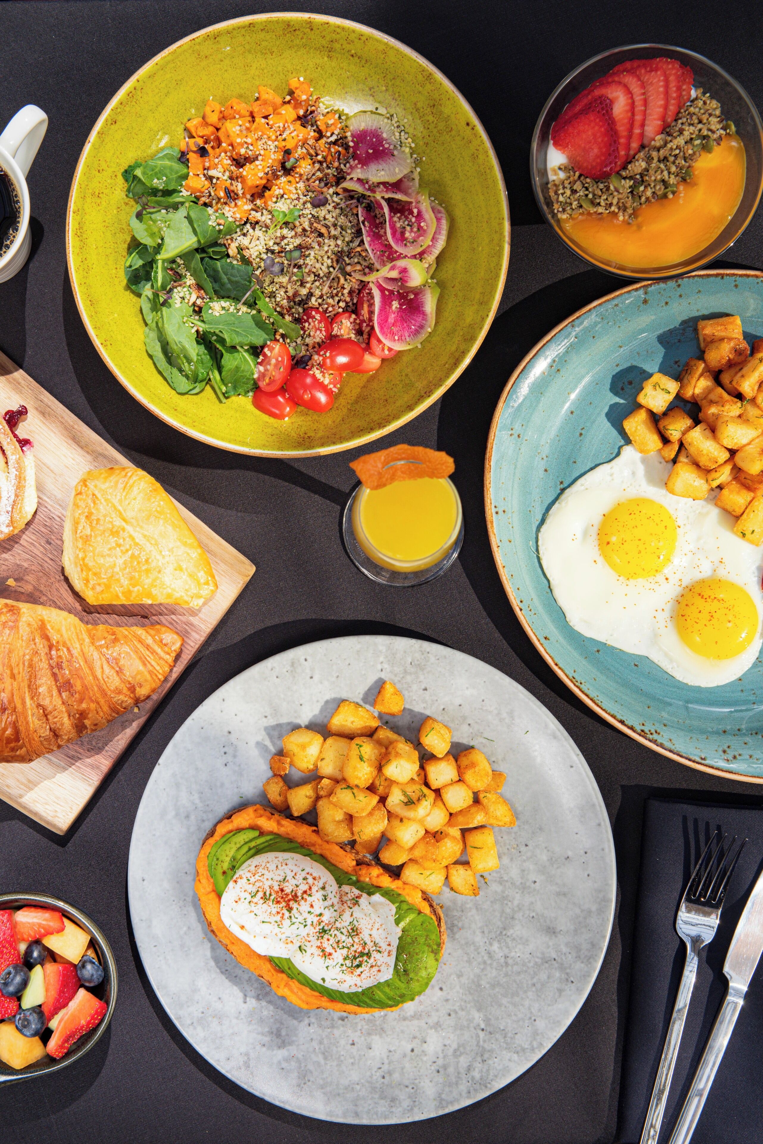 Daily buffet breakfast for a fee