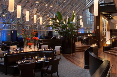InterContinental Toronto Centre, an IHG Hotel - Image 1