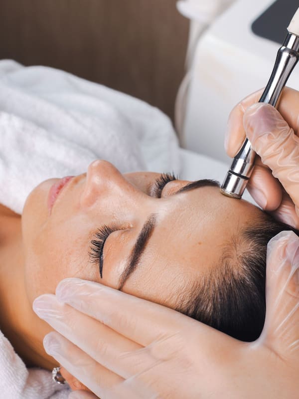 Couples treatment rooms, body treatments, aromatherapy