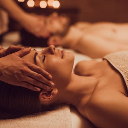 Couples treatment rooms, body treatments, aromatherapy