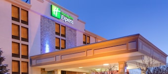 Holiday Inn Express Flint-Campus Area by IHG