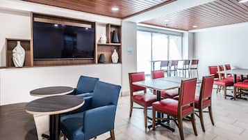 Desayuno continental incluido todos los días