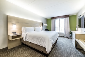 Standardzimmer, 1 King-Bett | Schreibtisch, Bügeleisen/Bügelbrett, kostenlose Babybetten