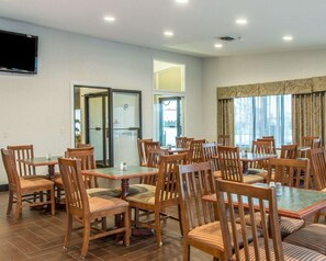 Free daily buffet breakfast