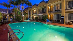 Outdoor pool, sun loungers