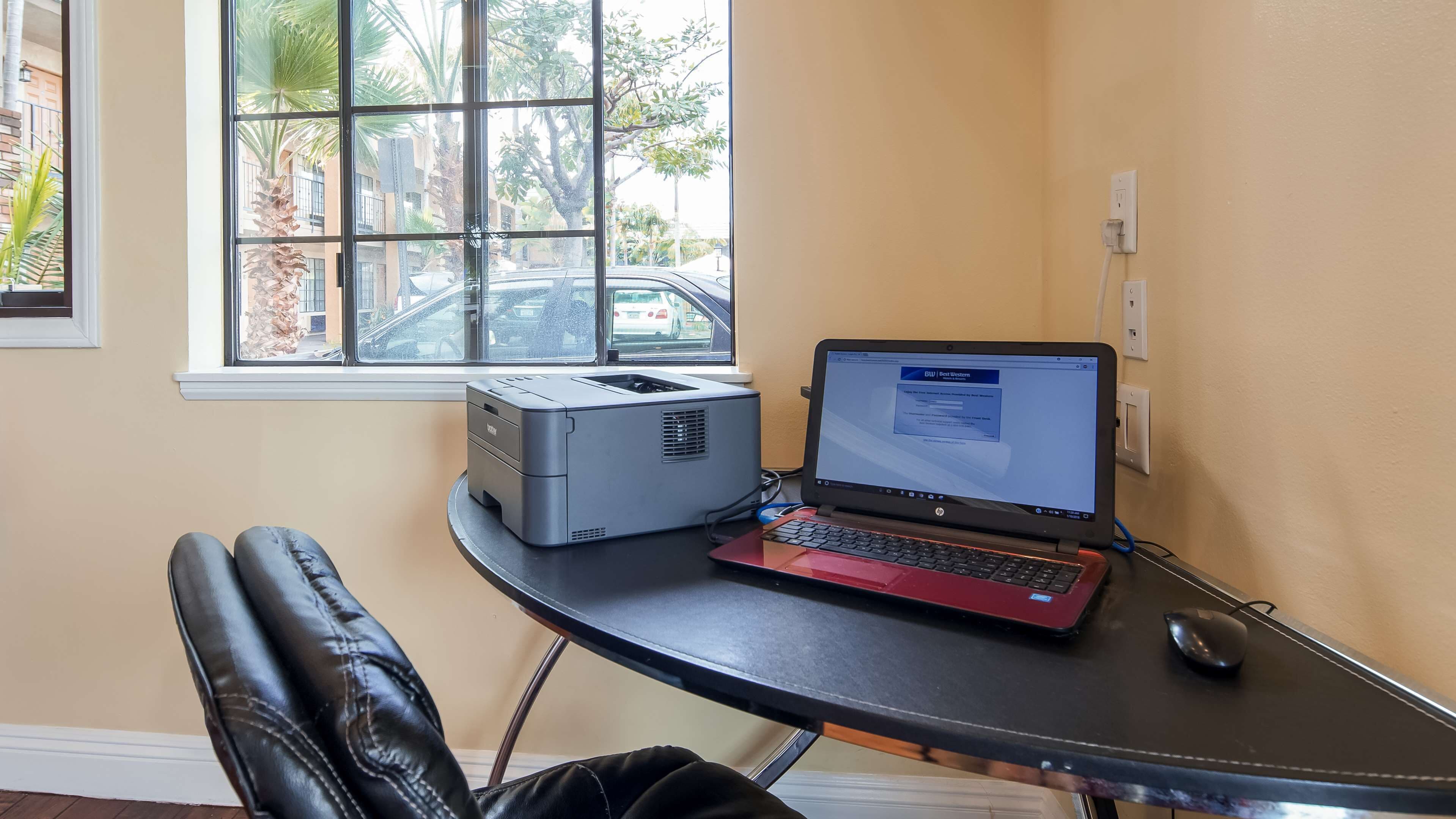 Photo - Best Western Palm Garden Inn