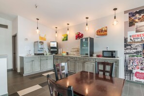 Free daily full breakfast - Quality Inn Rochester West (Rochester)