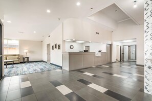 Lobby - Quality Inn Rochester West (Rochester)