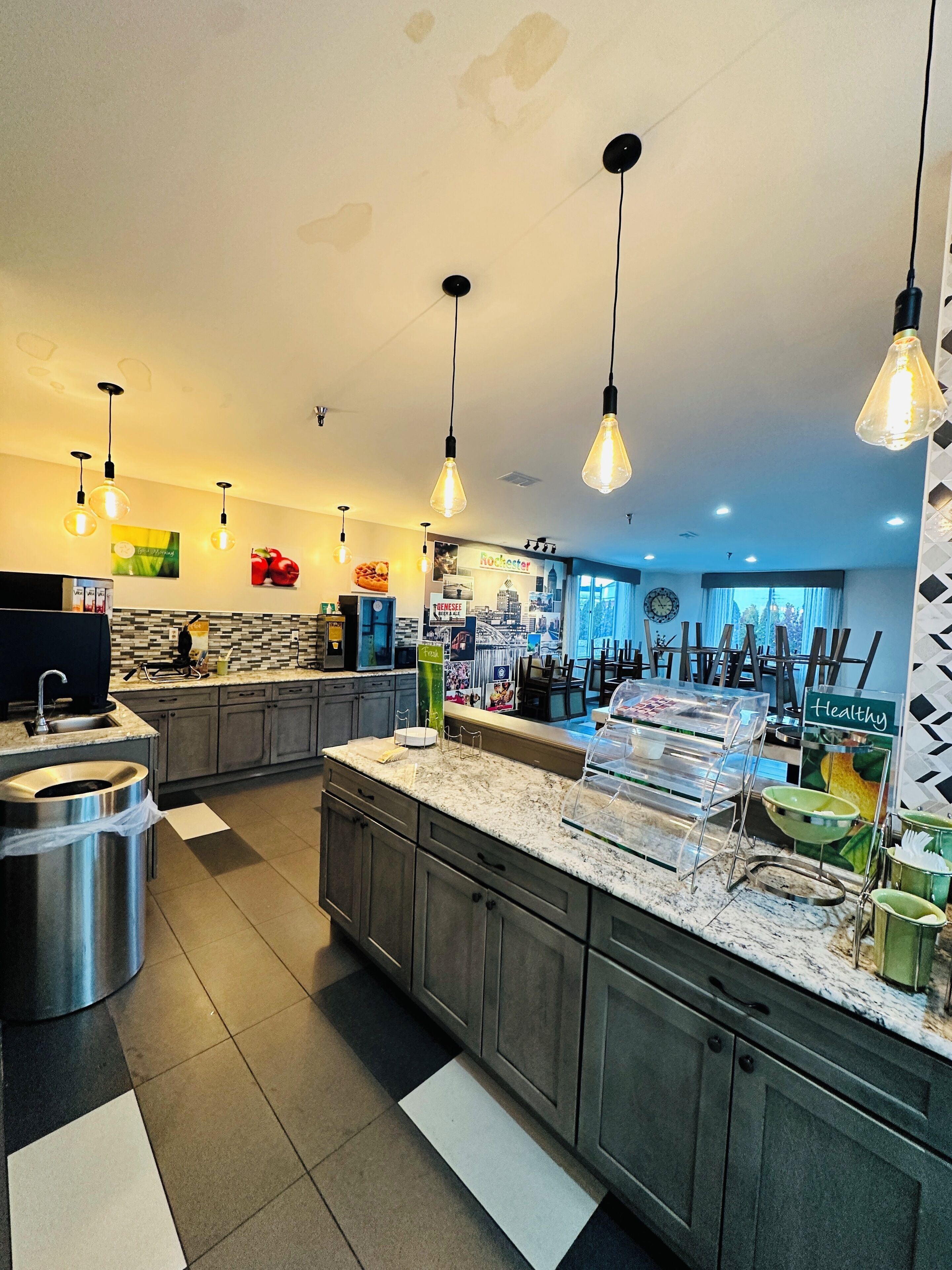 Free daily full breakfast 