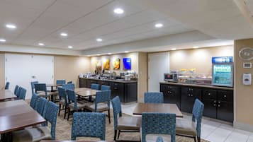 Free daily continental breakfast