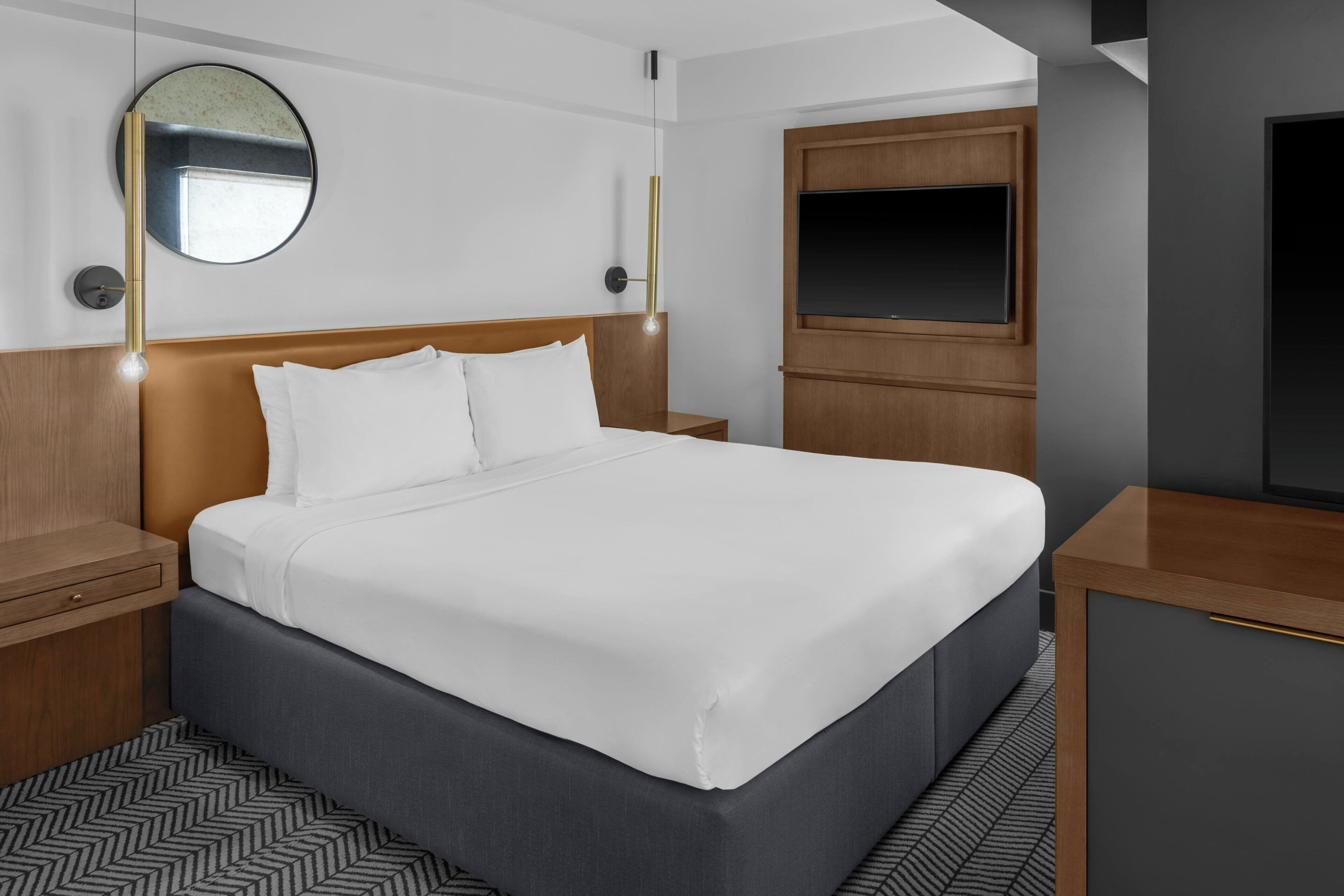Junior Suite, 1 King Bed with Sofa bed | 1 bedroom, Egyptian cotton sheets, premium bedding, down comforters
