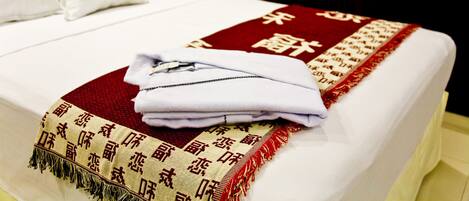 Minibar, escriptori, cortines opaques i wifi gratuïta