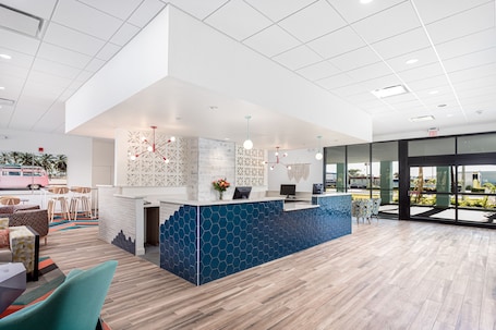 Reception. Beachside Hotel & Suites Cocoa Beach - Port Canaveral