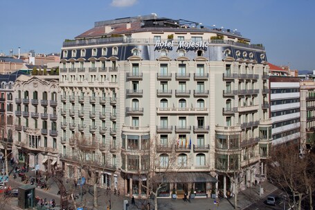 Fachada de la propiedad