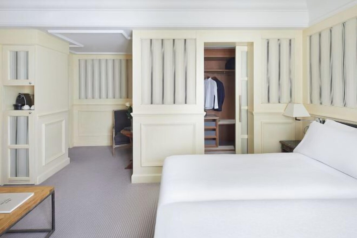 Premium-sengetøj, dundyner, senge med madrasser af memory foam