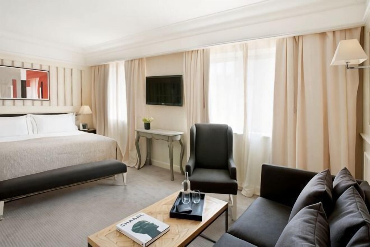 Premium-sengetøj, dundyner, senge med madrasser af memory foam