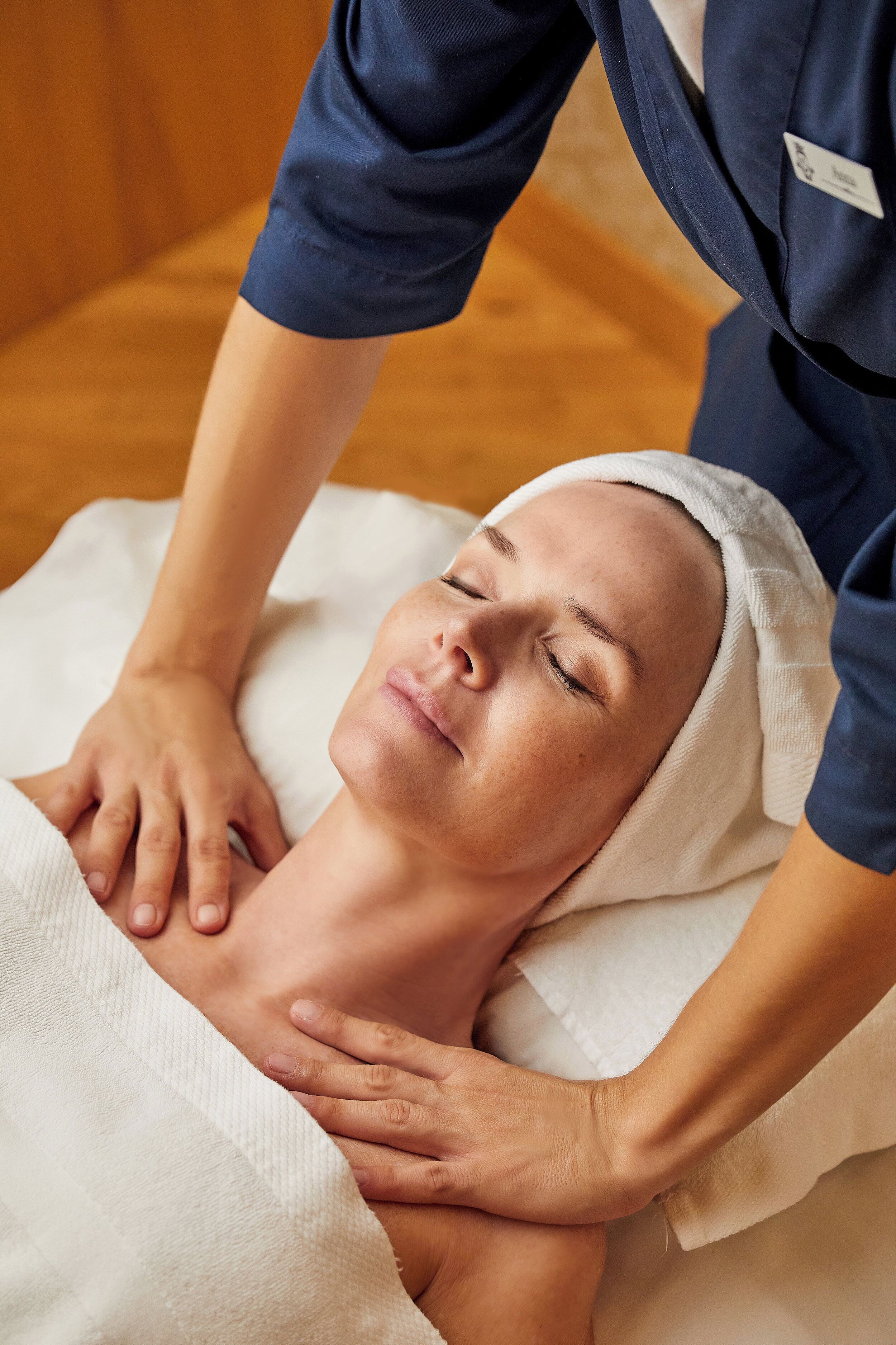 A person receiving a massage.