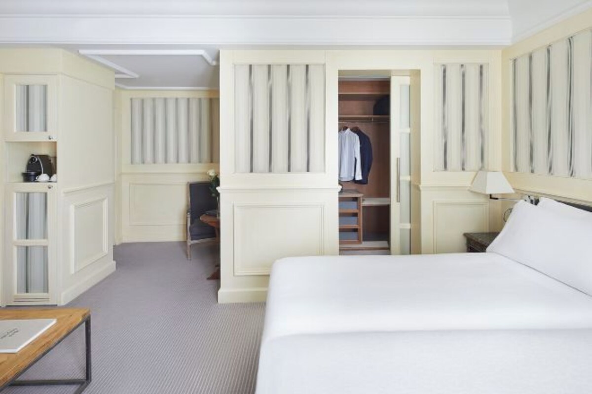 Sengetøy av topp kvalitet, dundyner og memory foam-senger