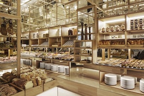 Breakfast, lunch, dinner served; Mediterranean cuisine