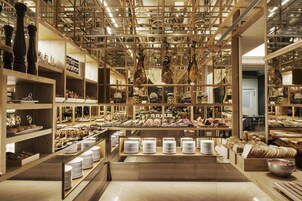 Breakfast, lunch, dinner served; Mediterranean cuisine 