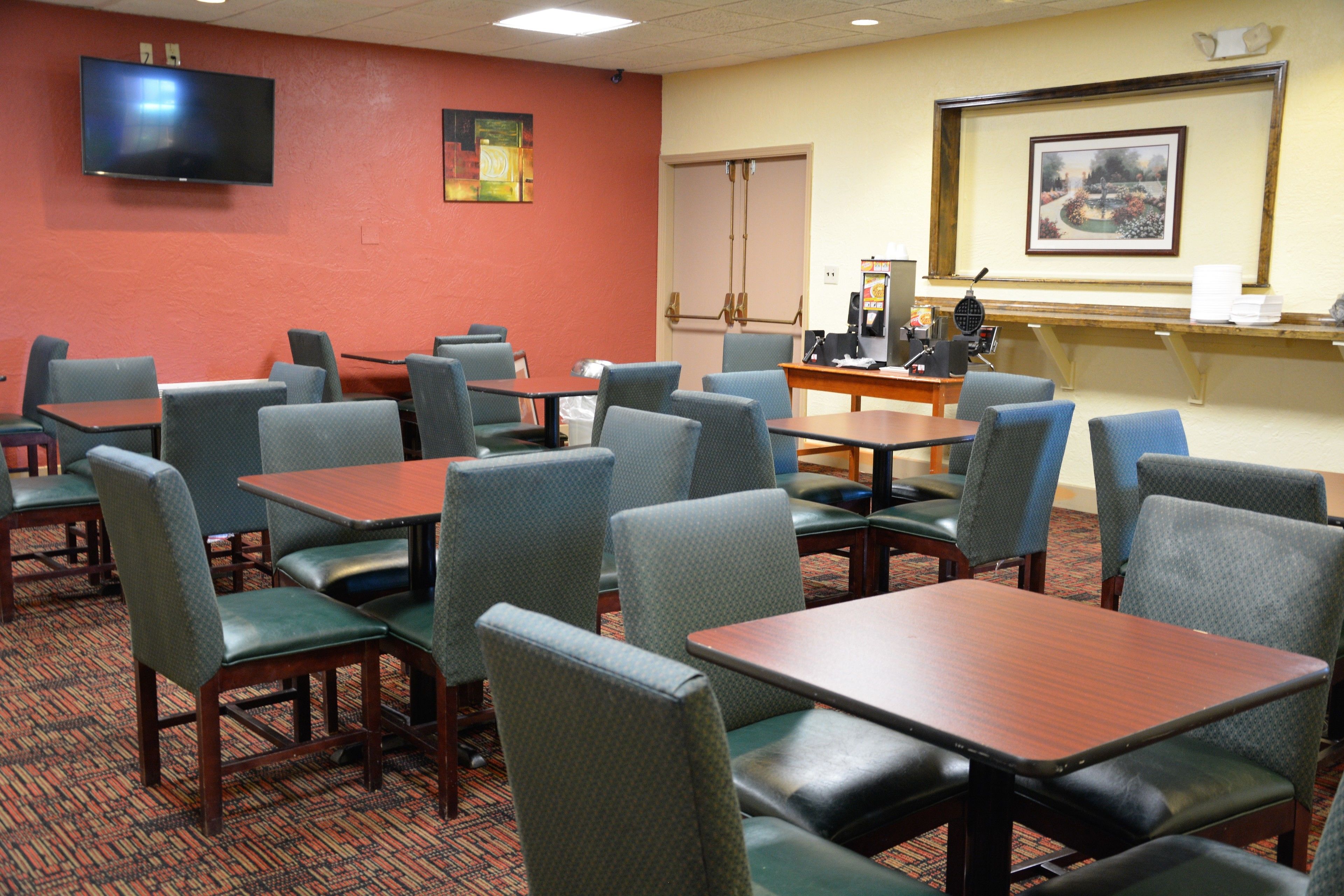 Photo - Columbus Grand Hotel & Banquet Center