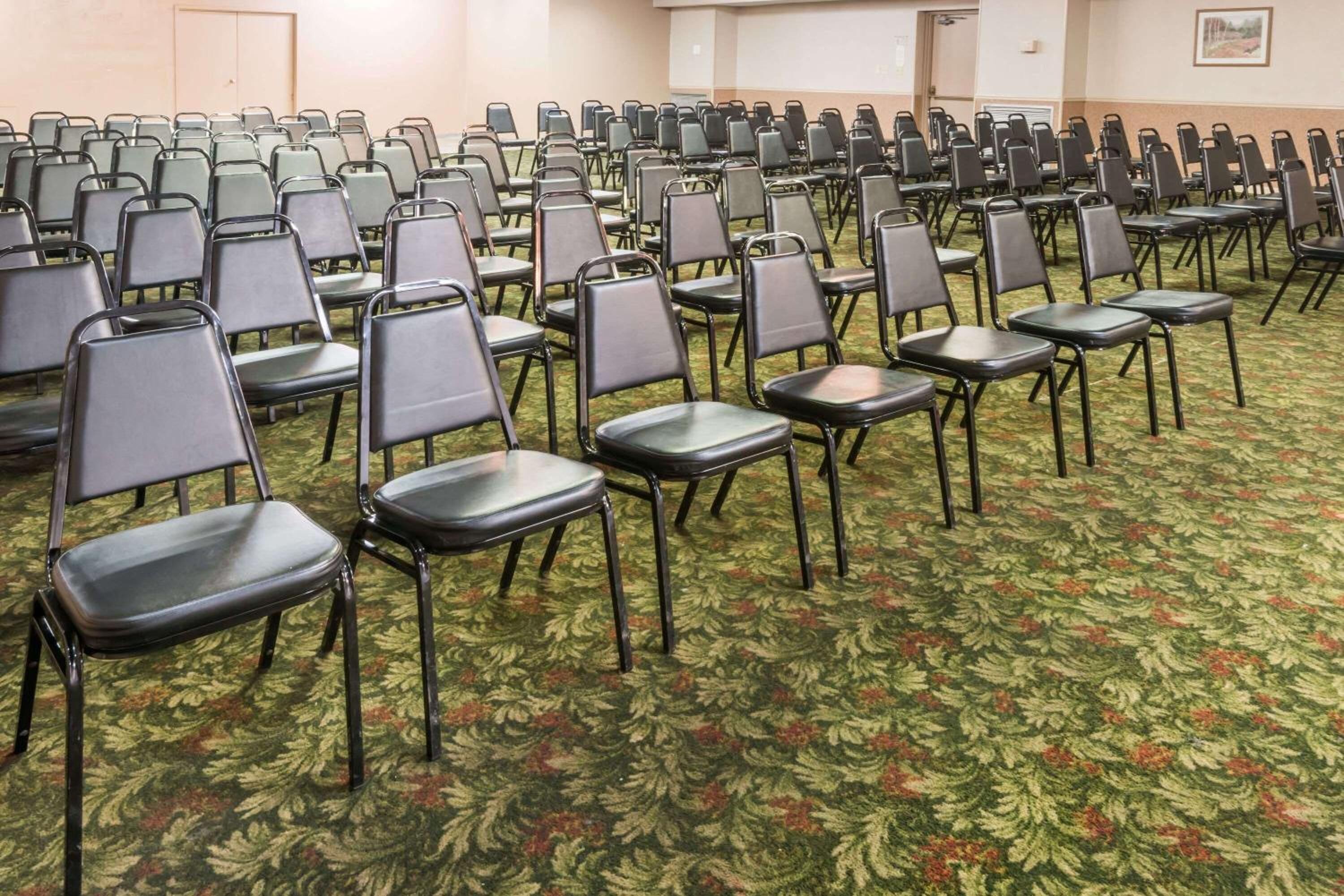 Photo - Columbus Grand Hotel & Banquet Center