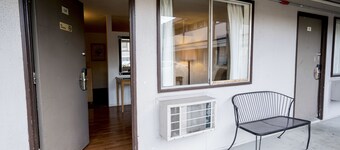 Seatac Inn
